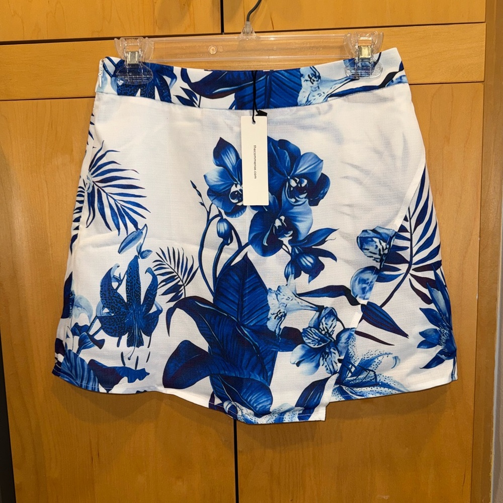Commense White Skort with Blue Floral Print